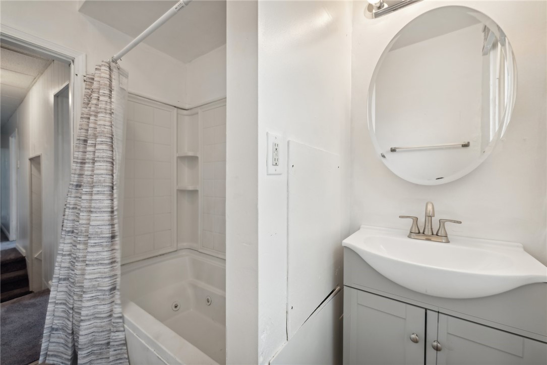 1305 Soles St