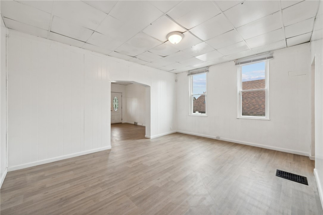 1305 Soles St