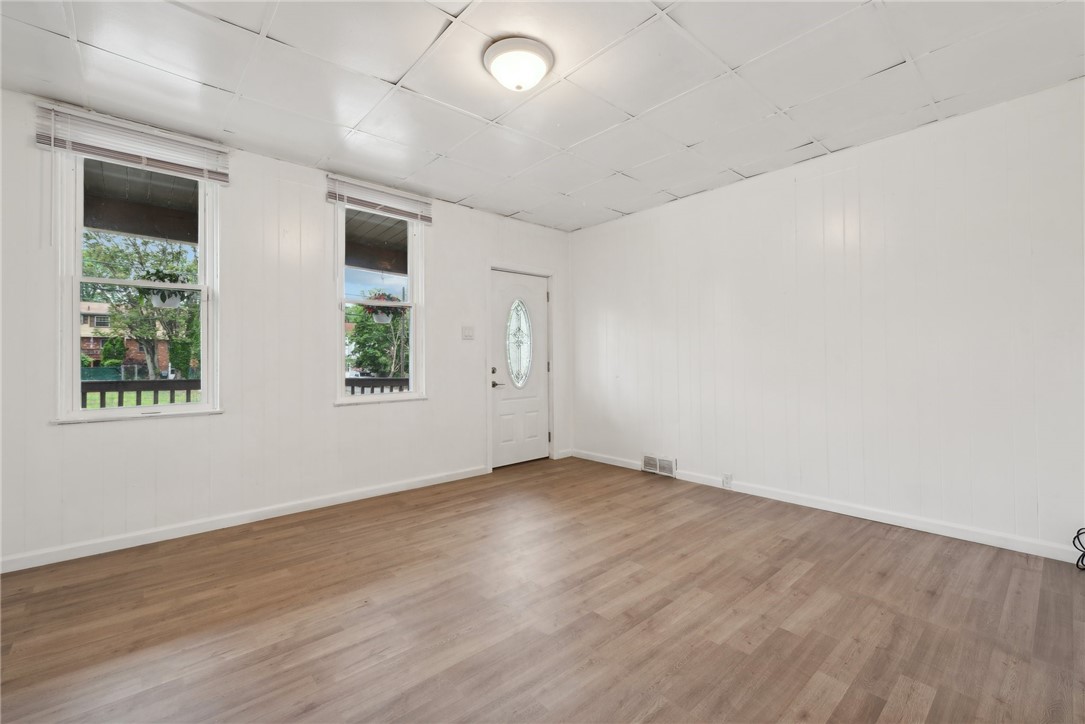 1305 Soles St