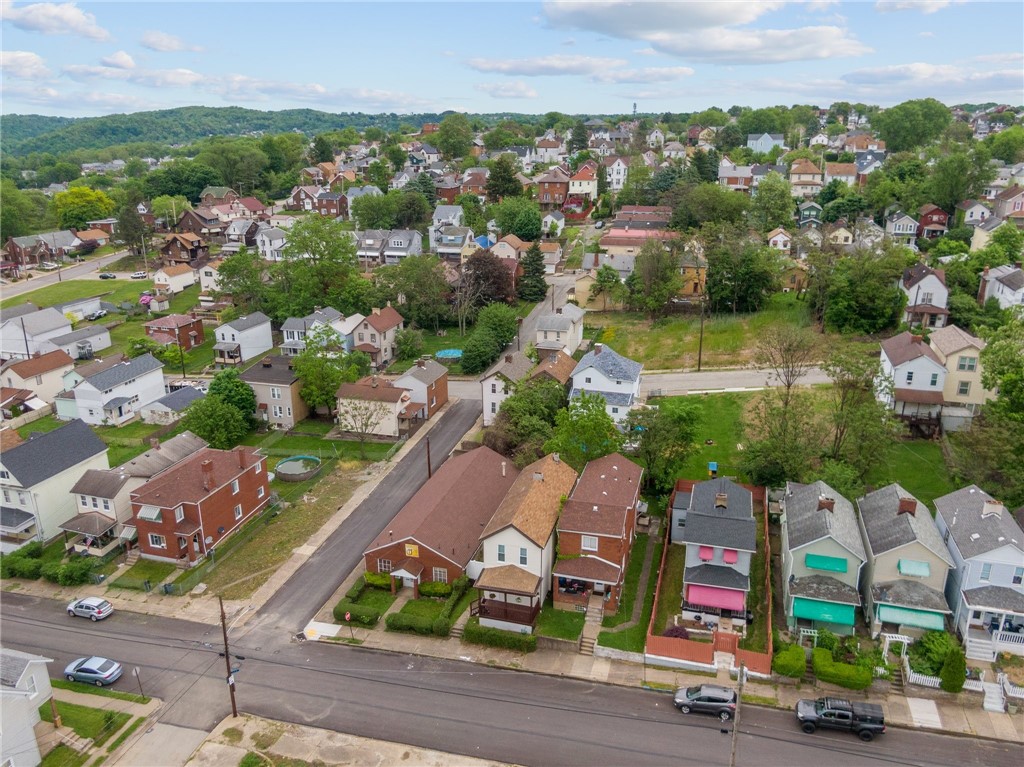 1305 Soles St
