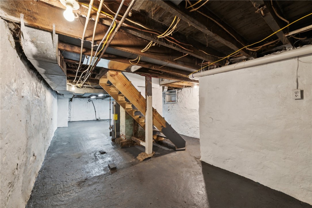 1305 Soles St
