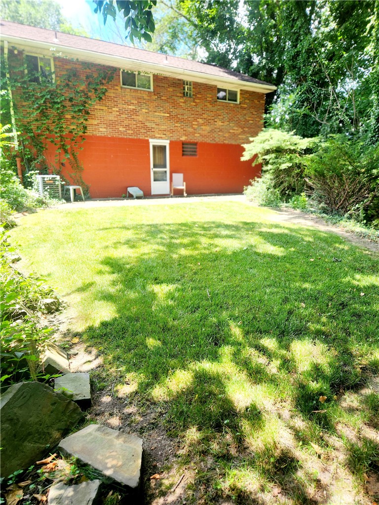 1303 Mutual St