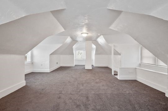 3314 Versailles Ave