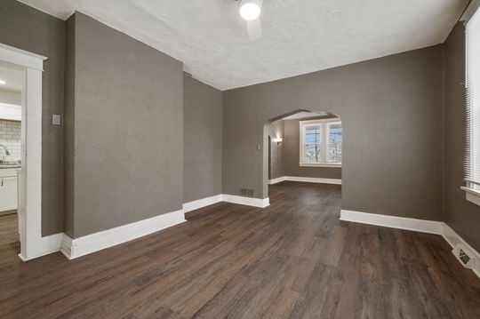3314 Versailles Ave