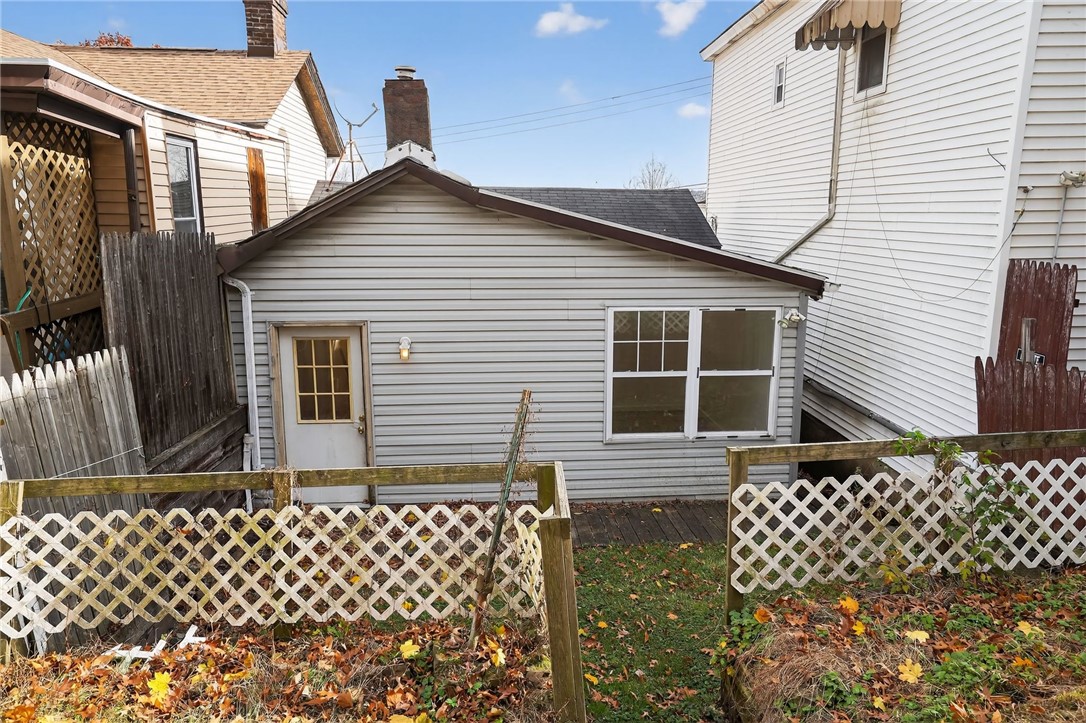 417 Alexander St