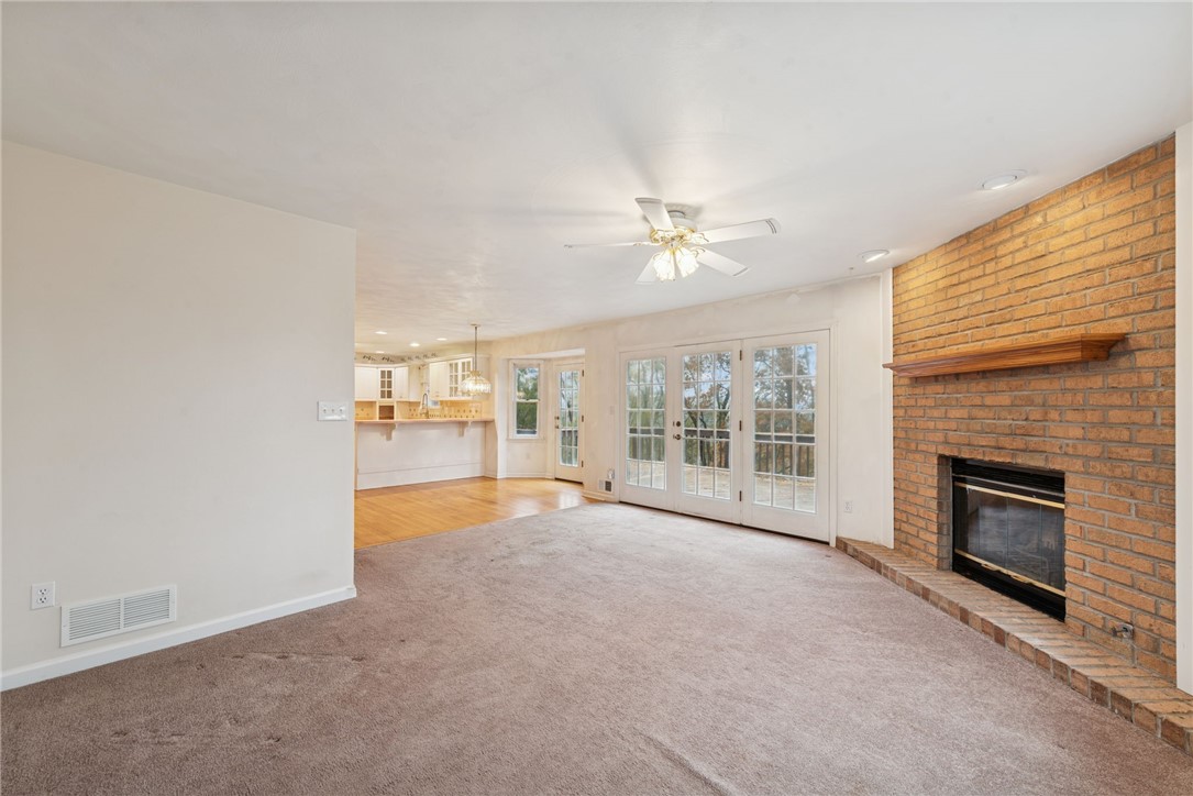 10 Thomas Jefferson Ct