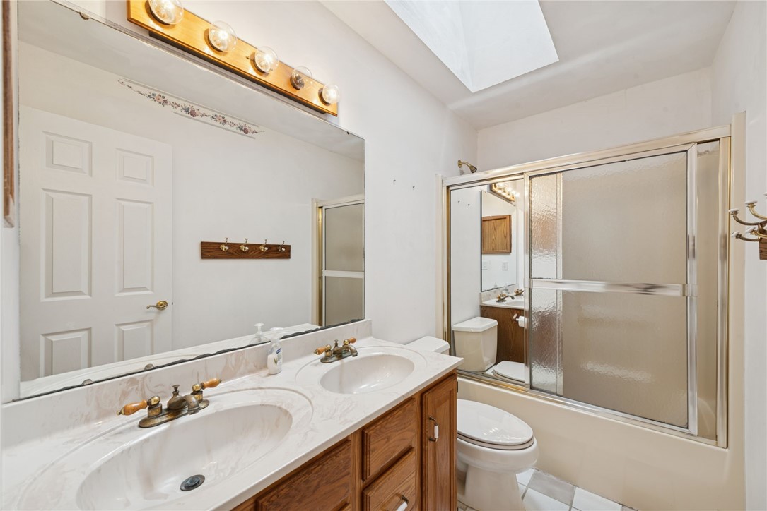 10 Thomas Jefferson Ct