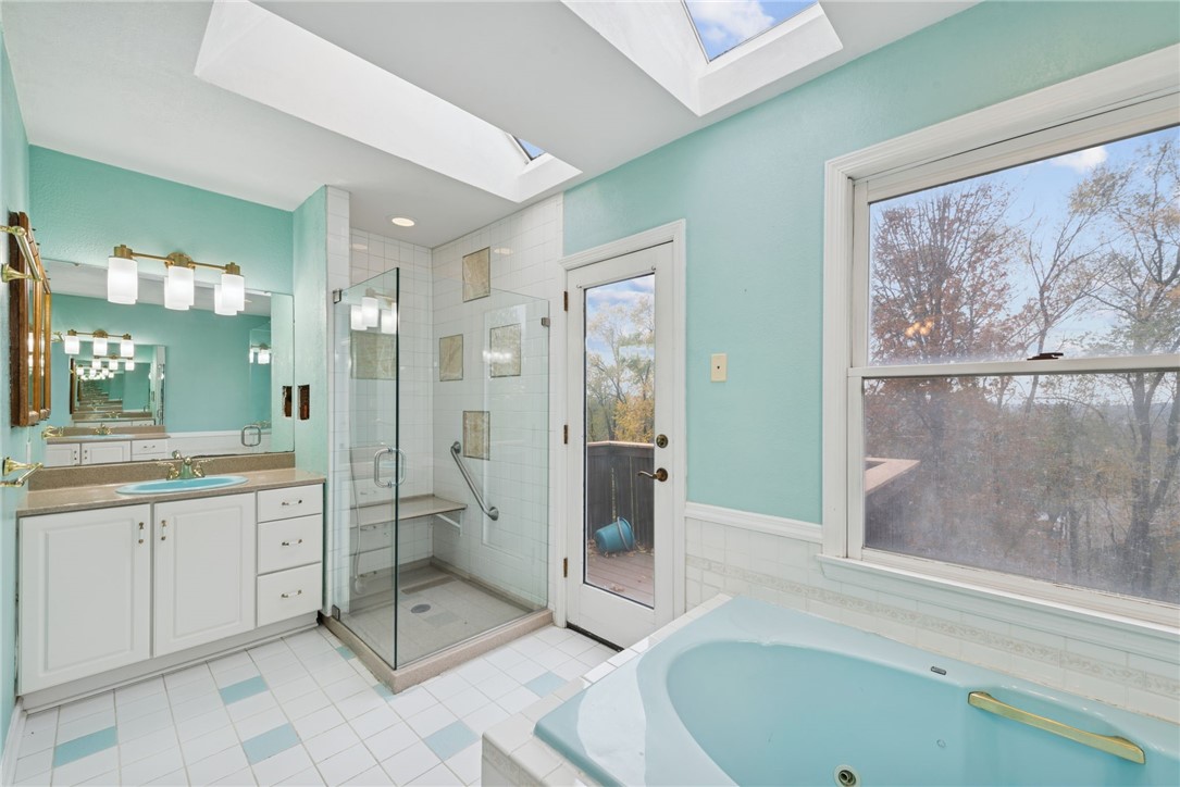 10 Thomas Jefferson Ct