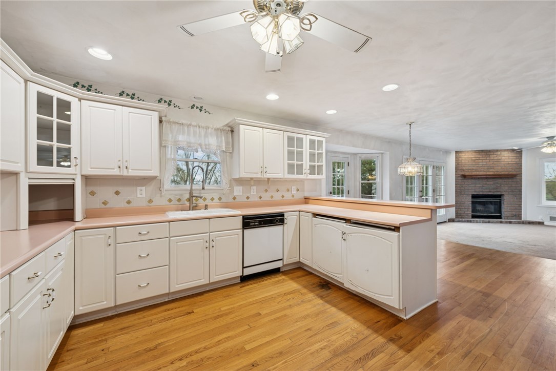 10 Thomas Jefferson Ct