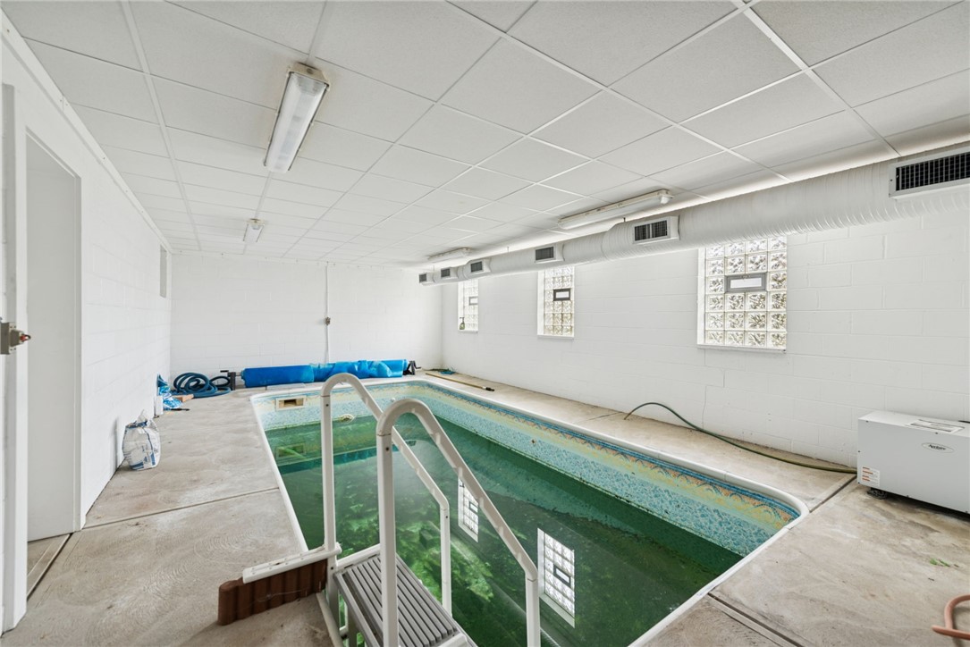 10 Thomas Jefferson Ct