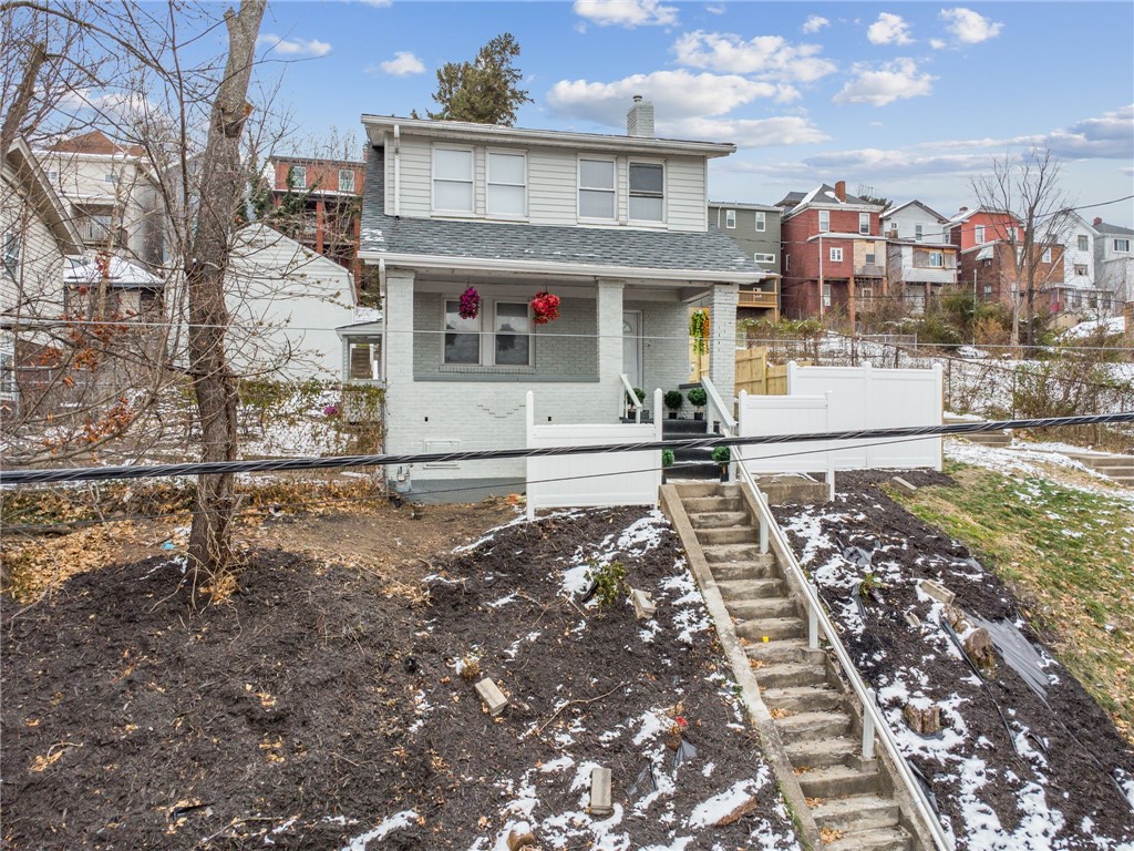400 Broadway Ave