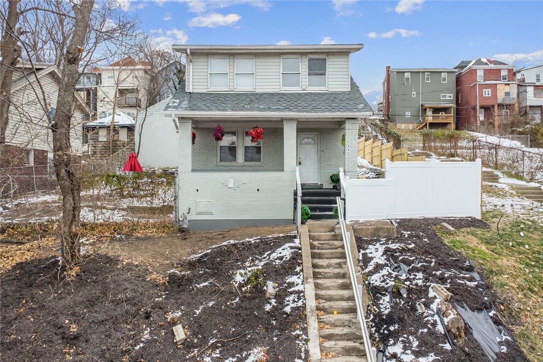 400 Broadway Ave