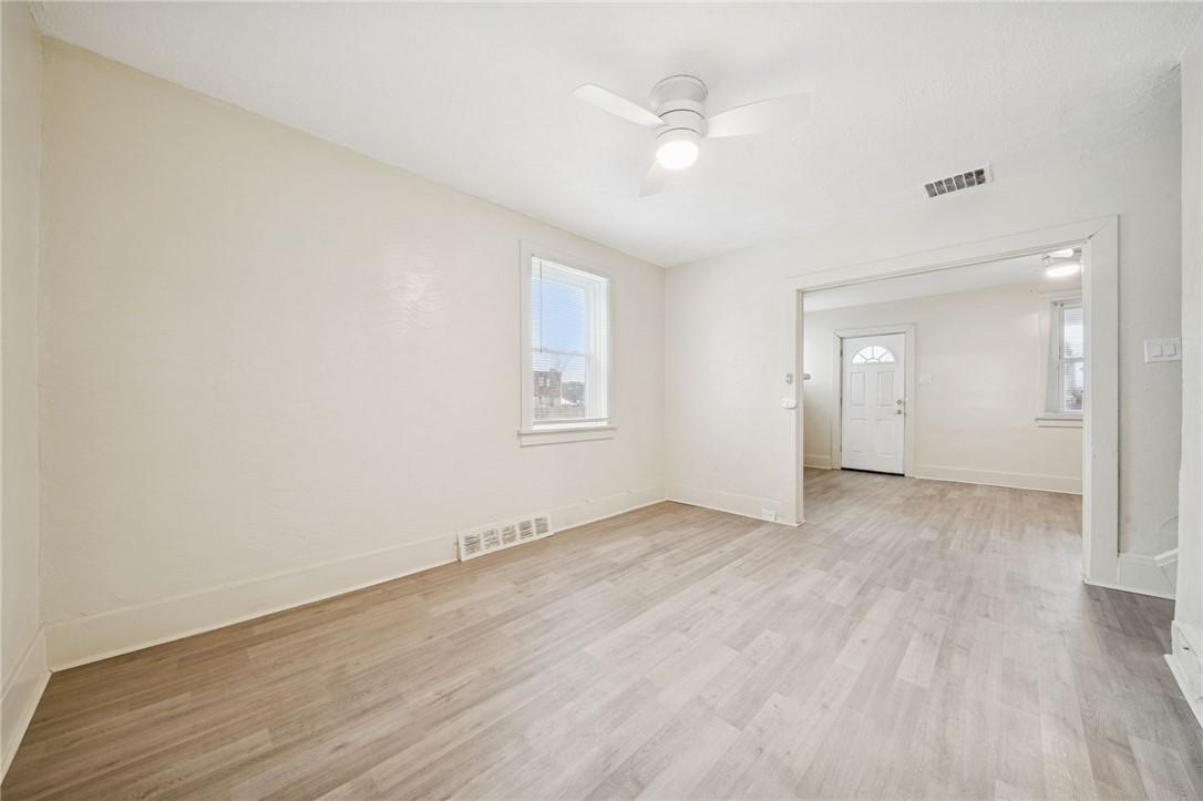 400 Broadway Ave
