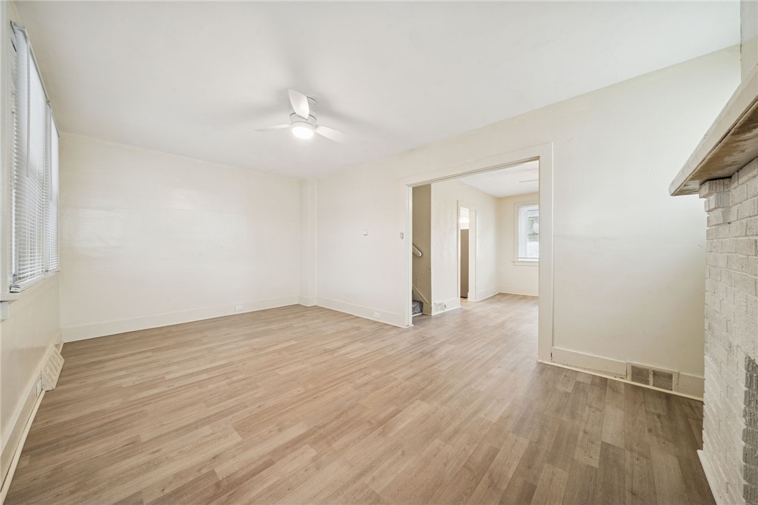 400 Broadway Ave