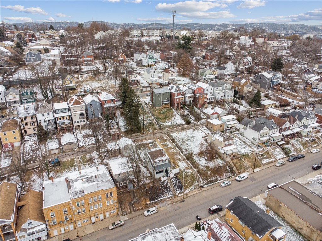 400 Broadway Ave