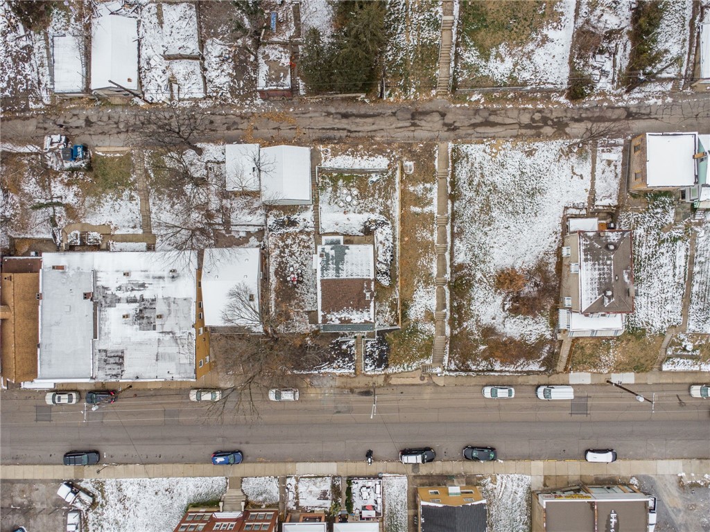 400 Broadway Ave