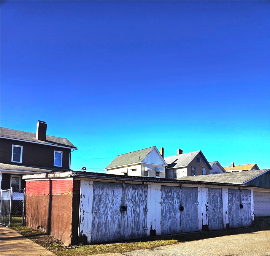 118 S 12th Street