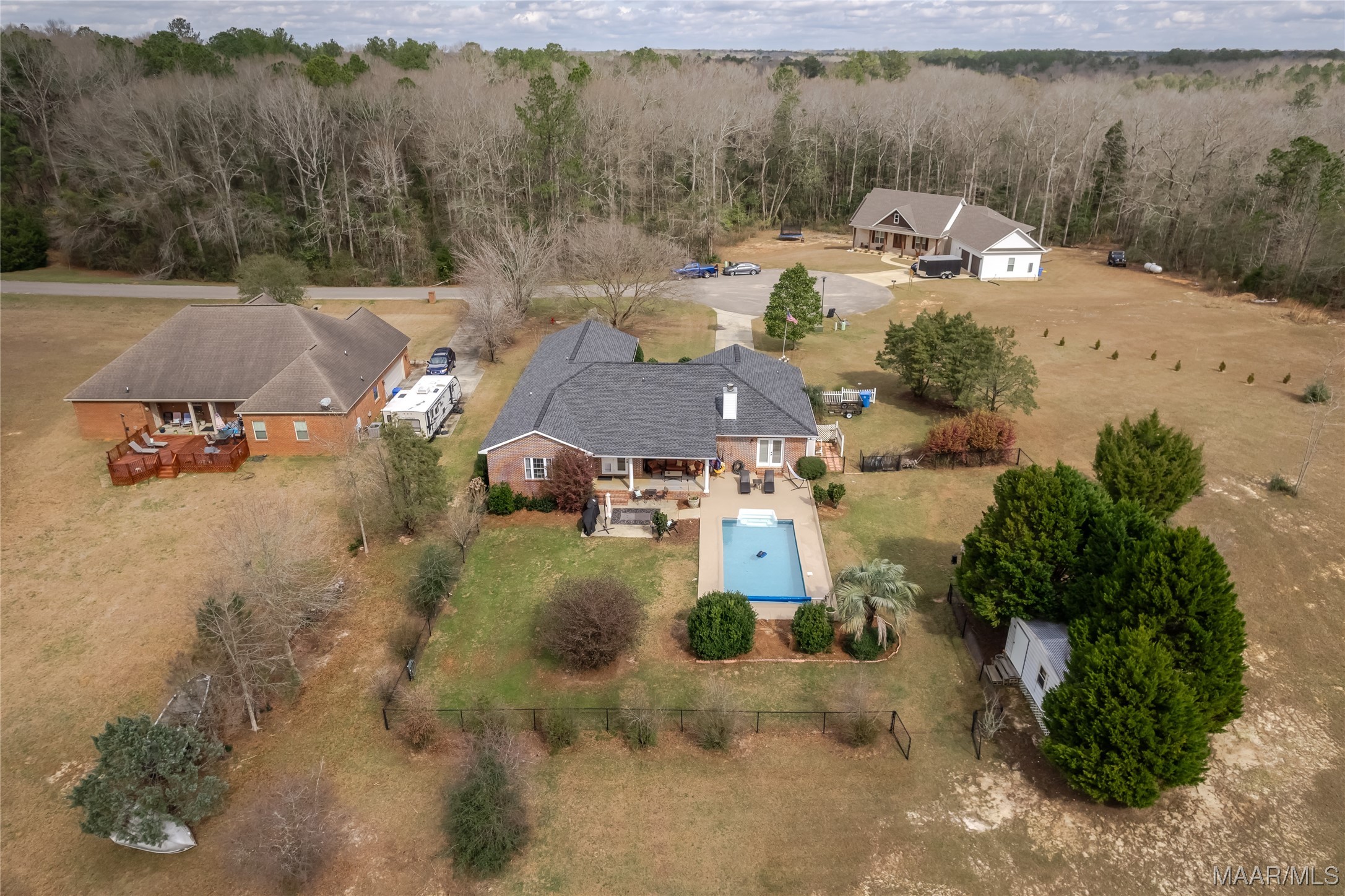 274 County Road 680 .