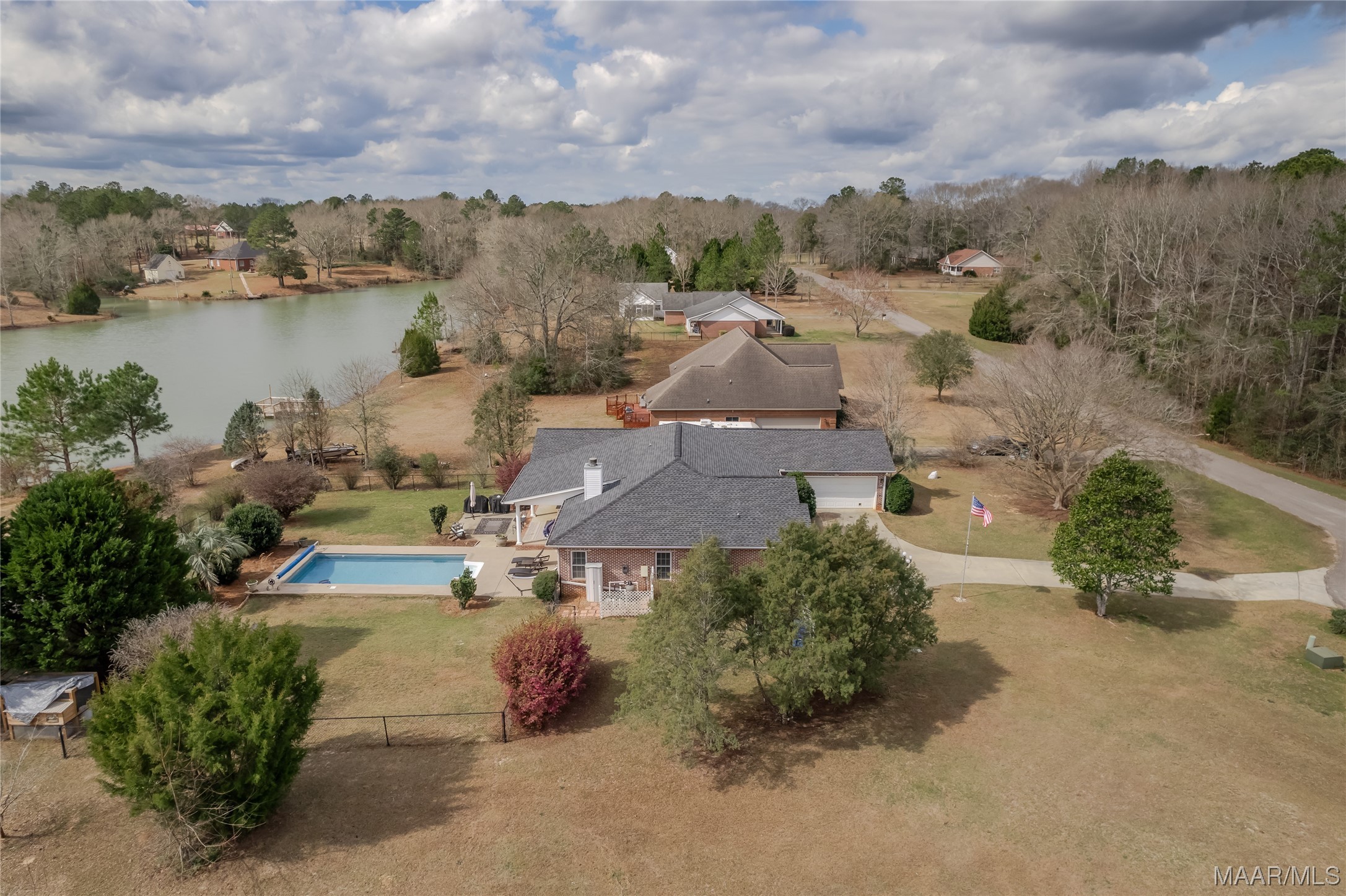 274 County Road 680 .