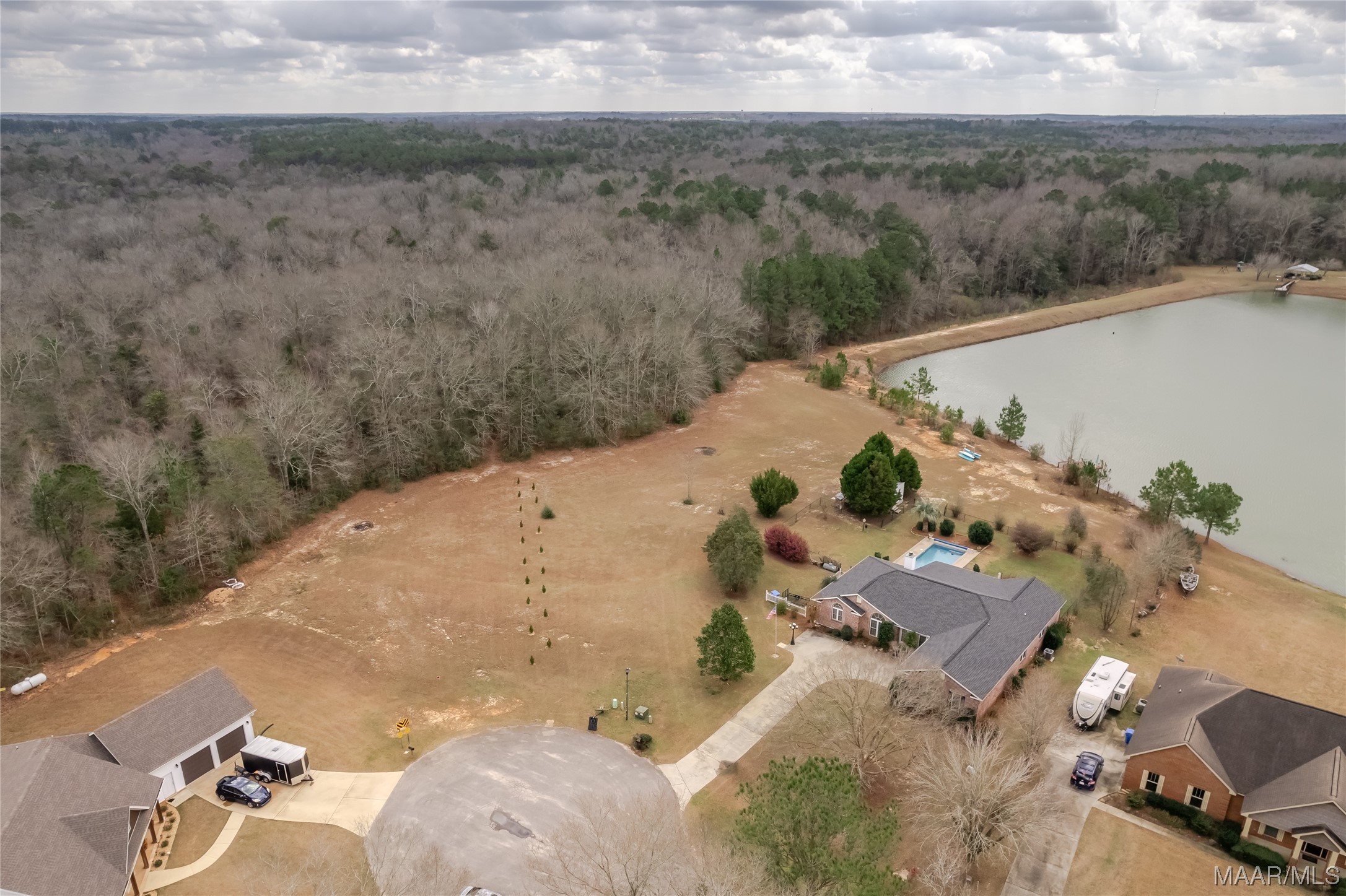 274 County Road 680 .