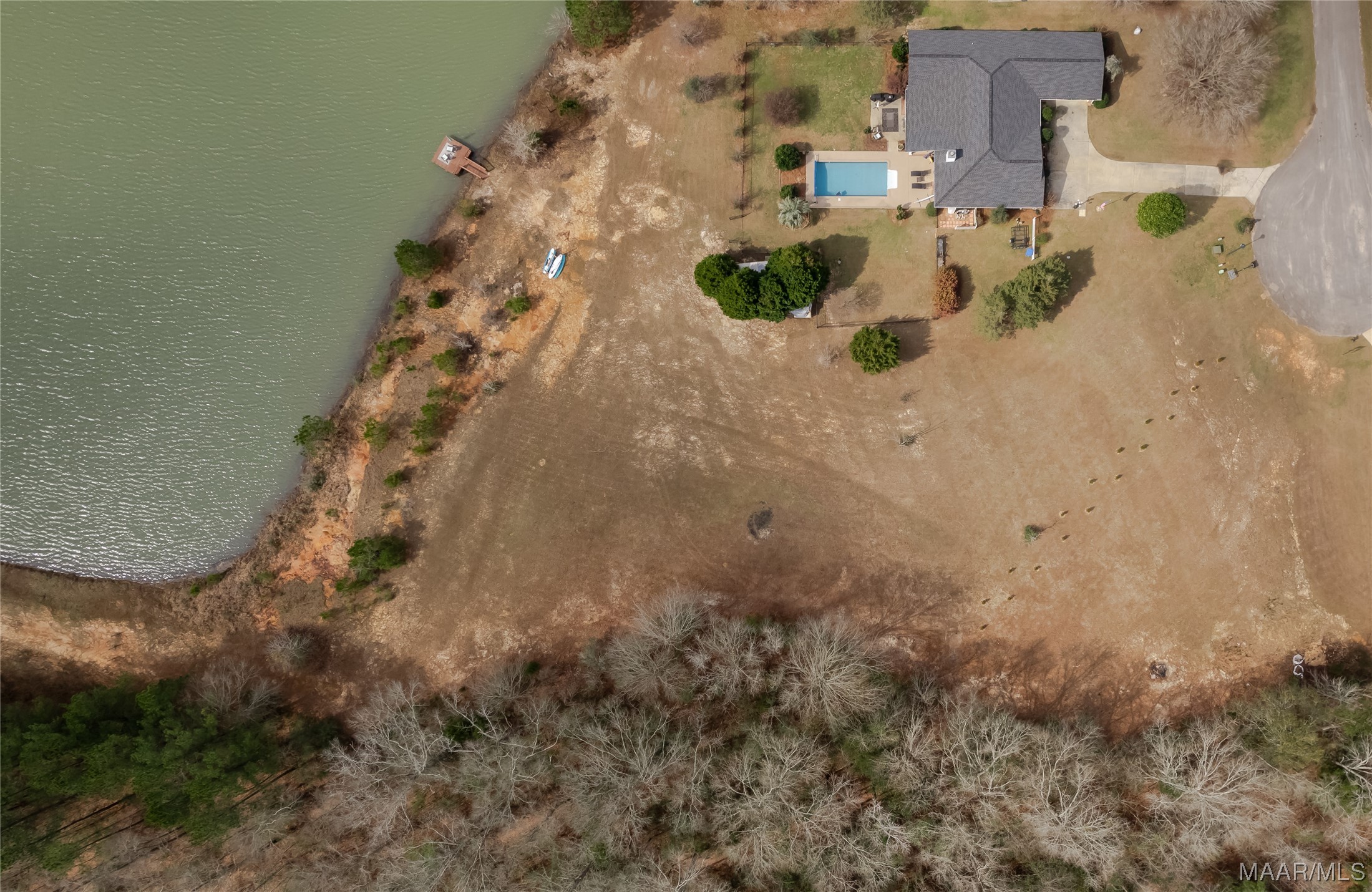 274 County Road 680 .