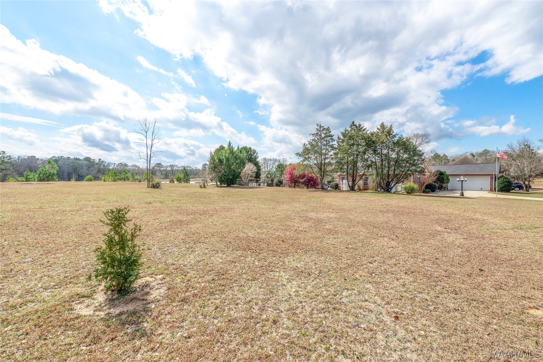 274 County Road 680 .