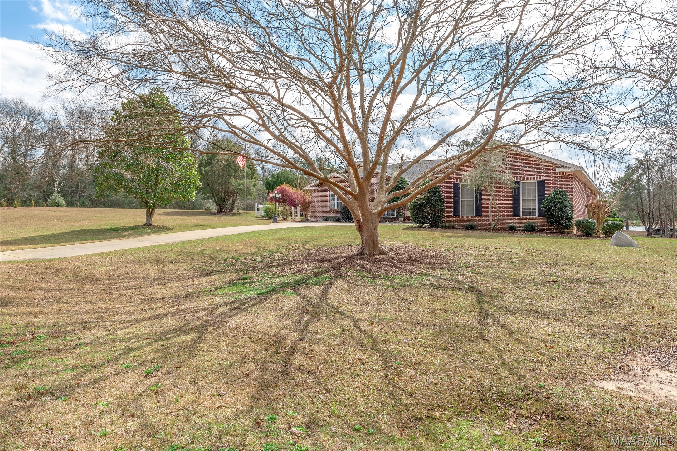 274 County Road 680 .