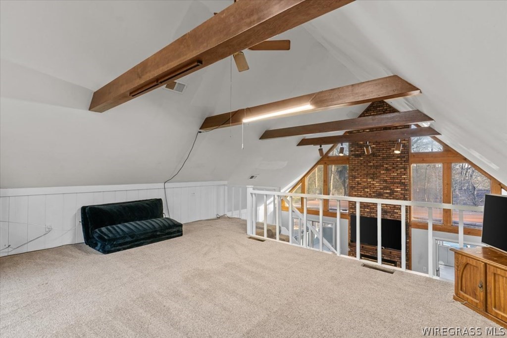 202 E Kingswood Drive