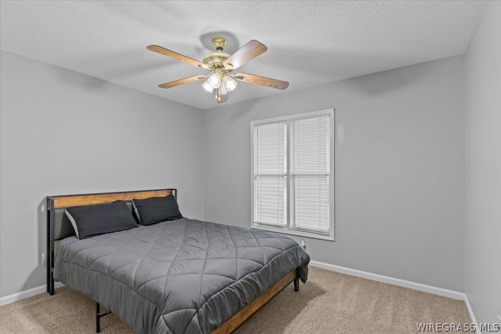 202 E Kingswood Drive