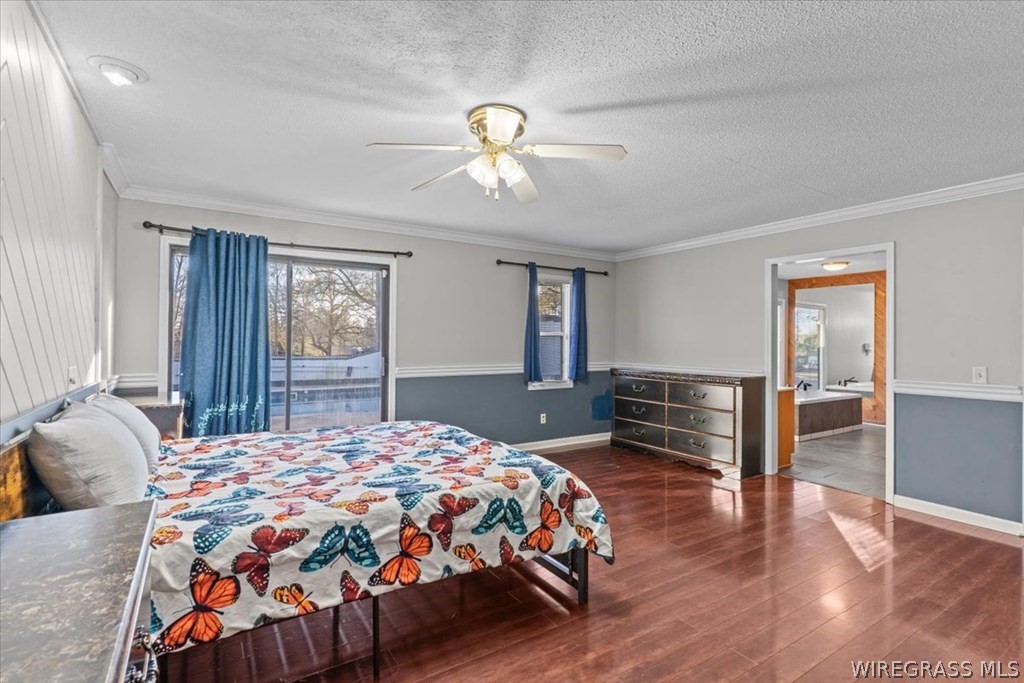 202 E Kingswood Drive