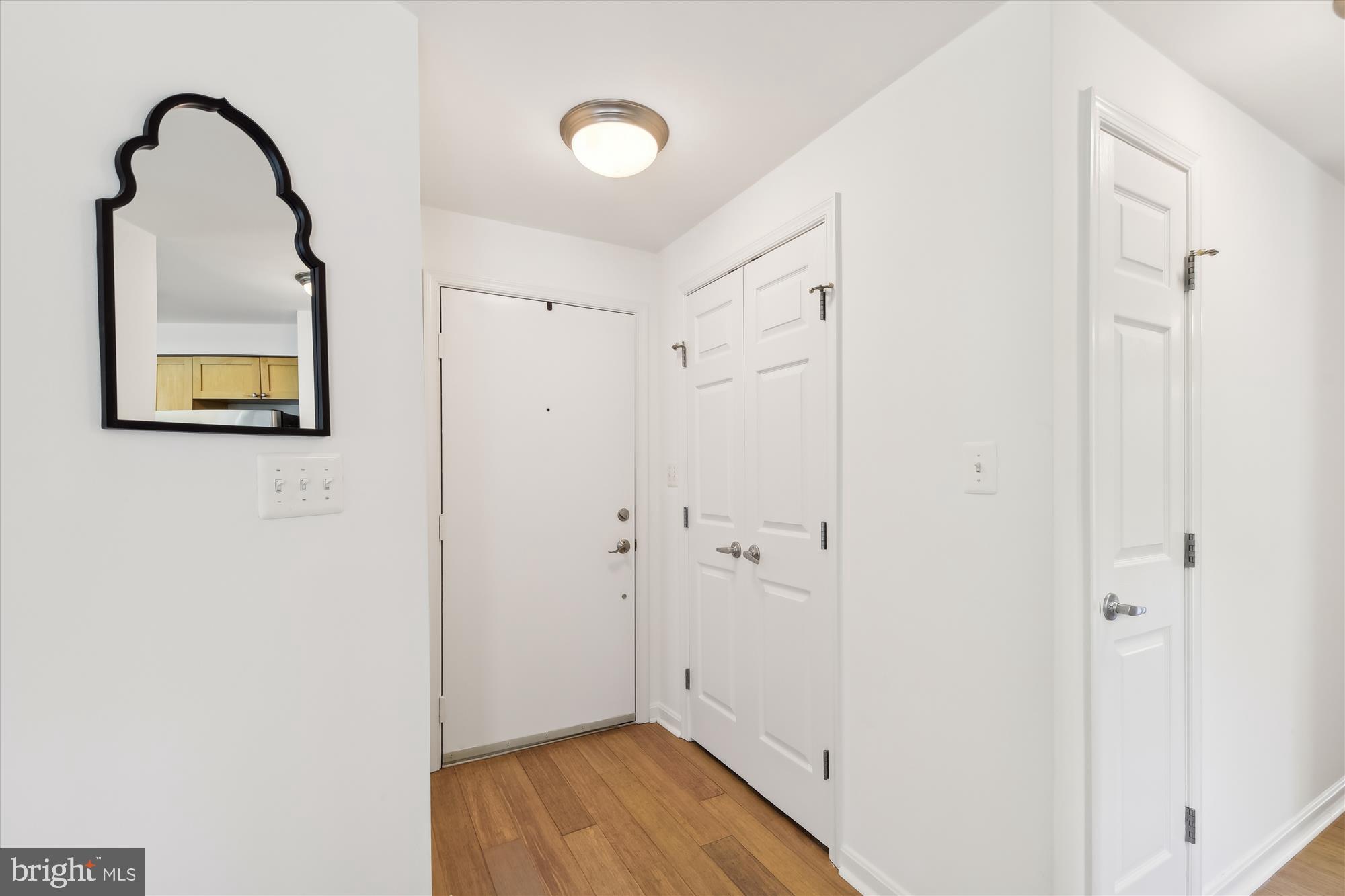 1119 Lake Heron Dr #2b