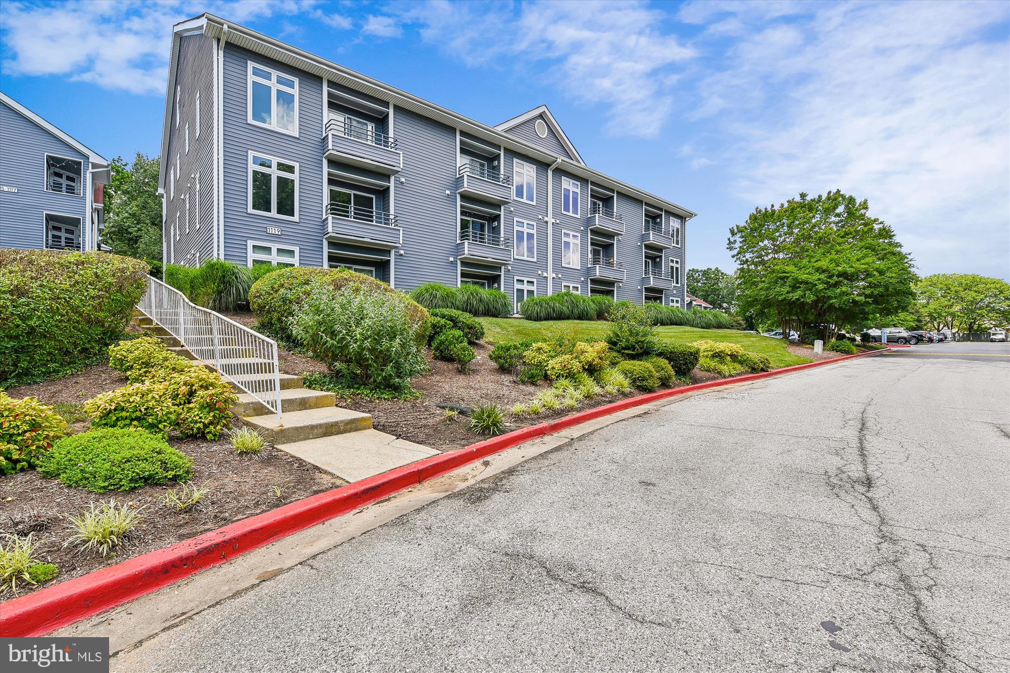 1119 Lake Heron Dr #2b