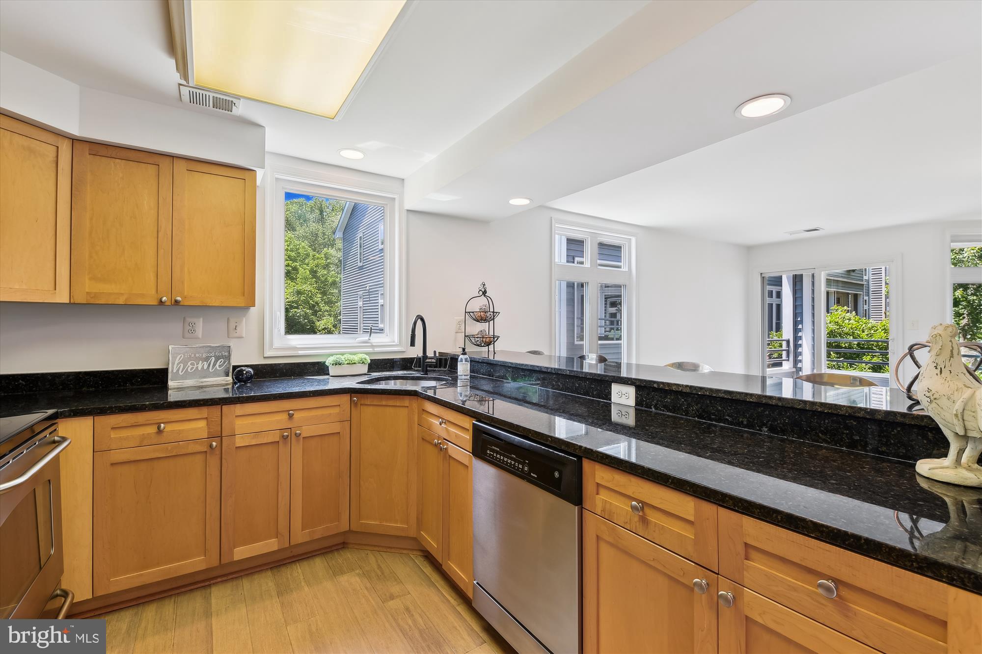 1119 Lake Heron Dr #2b