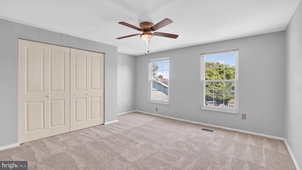 7912 PEPPERBOX LANE