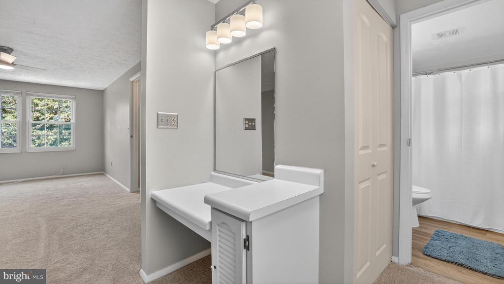 7912 PEPPERBOX LANE