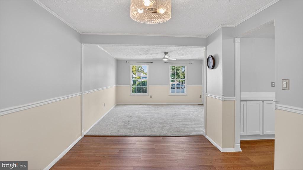7912 PEPPERBOX LANE