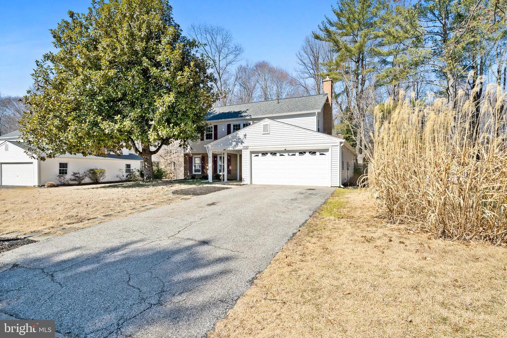 15012 Narrows Ln