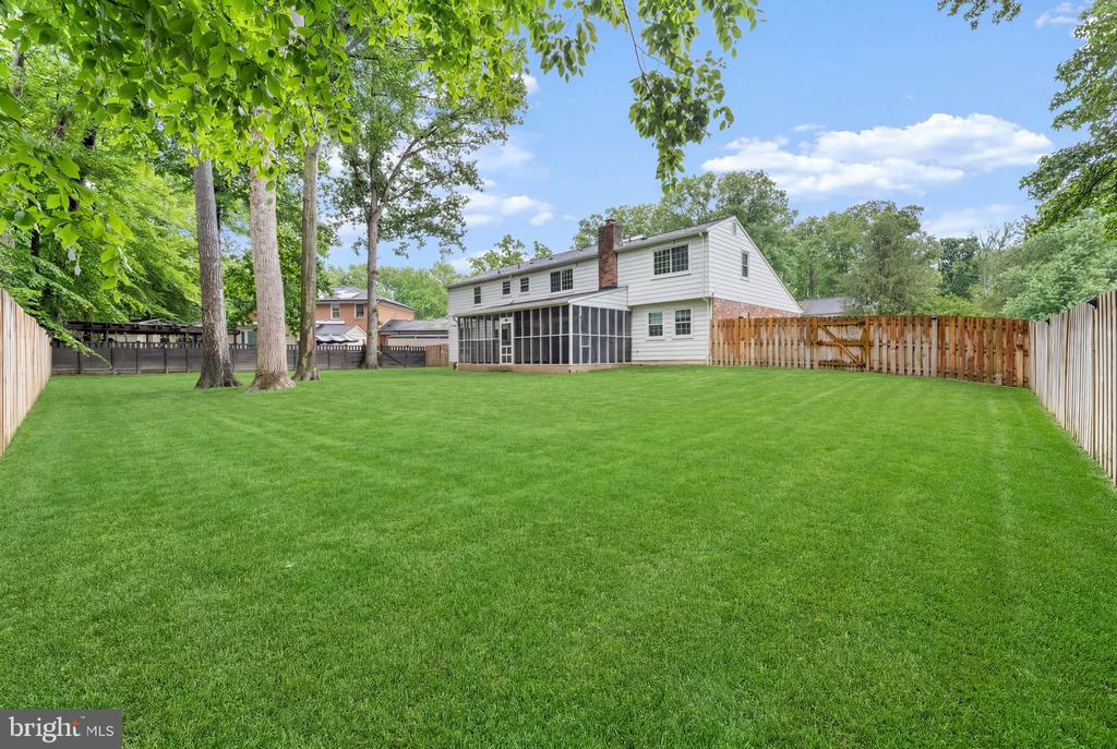766 GLENEAGLES DRIVE