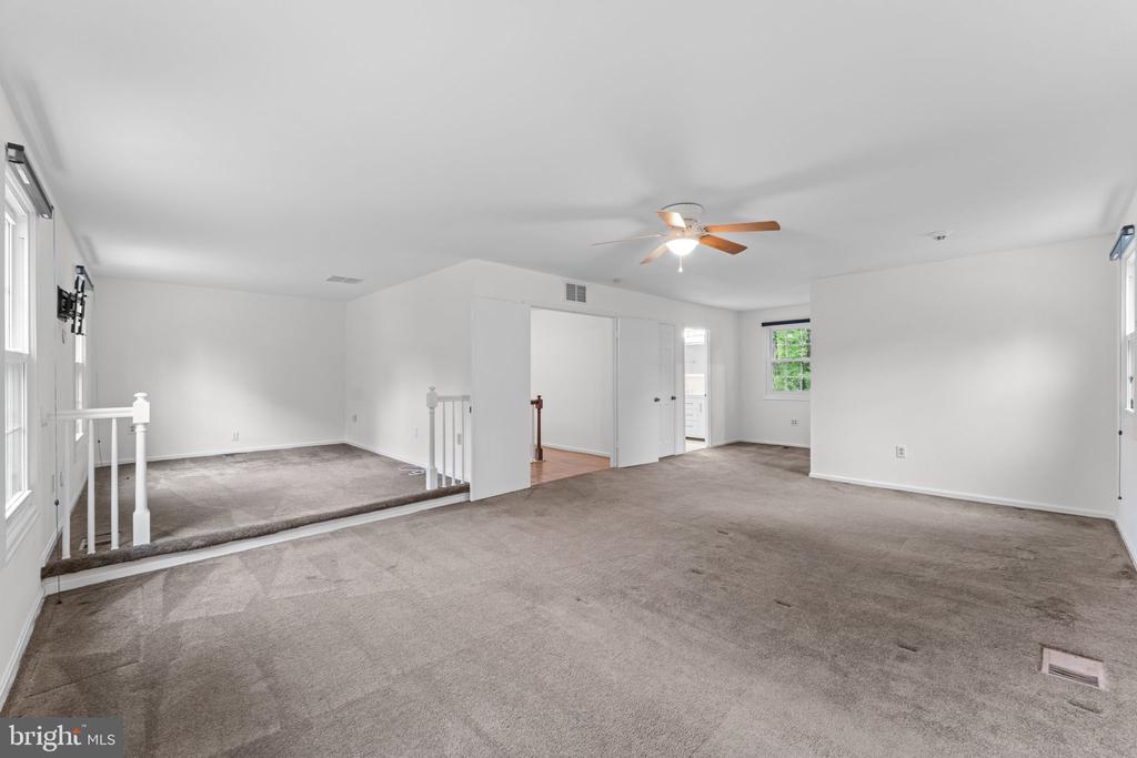 766 GLENEAGLES DRIVE