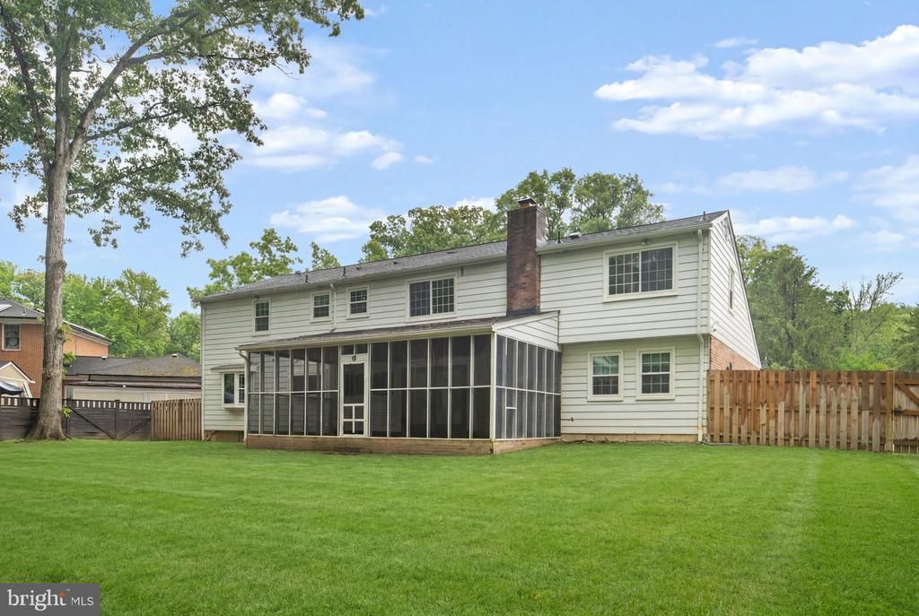 766 GLENEAGLES DRIVE