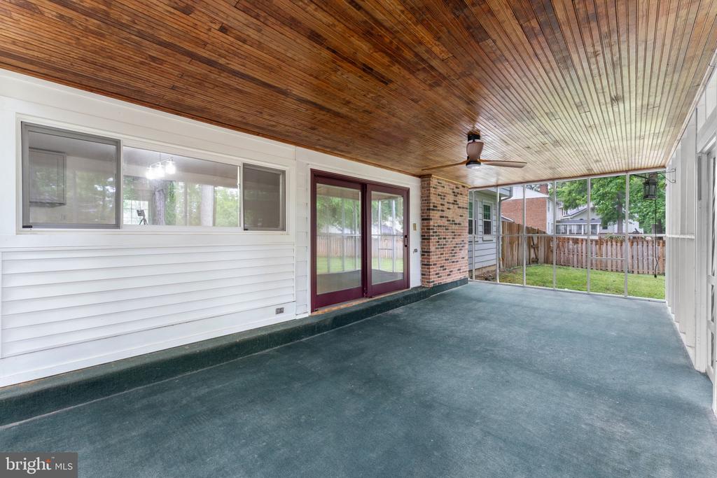766 GLENEAGLES DRIVE