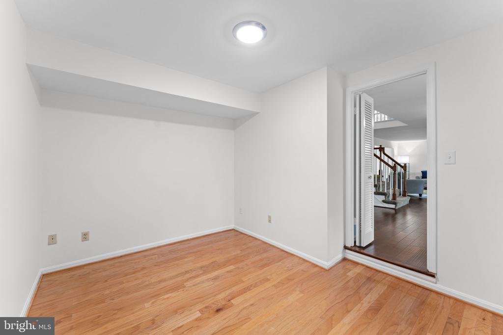 766 GLENEAGLES DRIVE