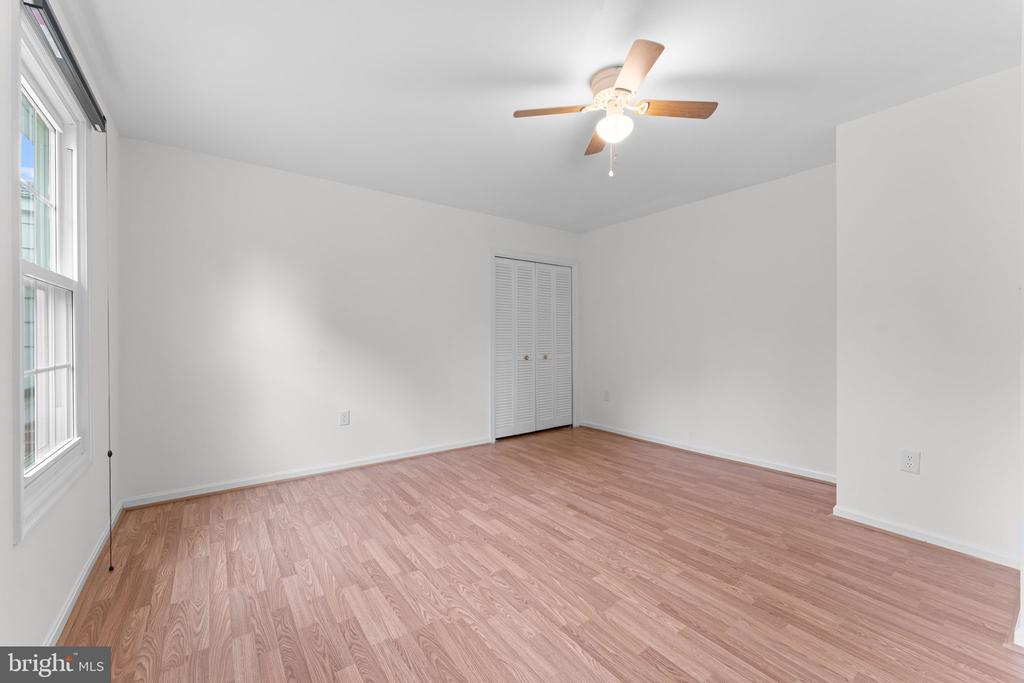 766 GLENEAGLES DRIVE