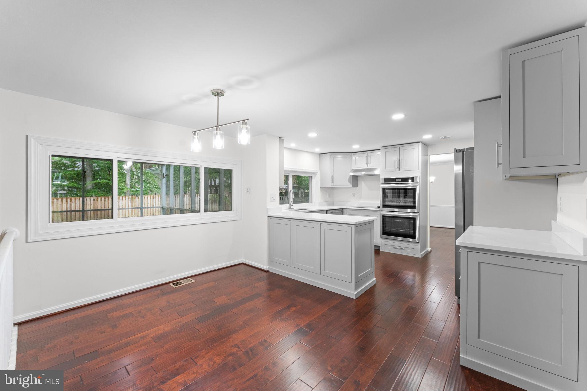 766 GLENEAGLES DRIVE