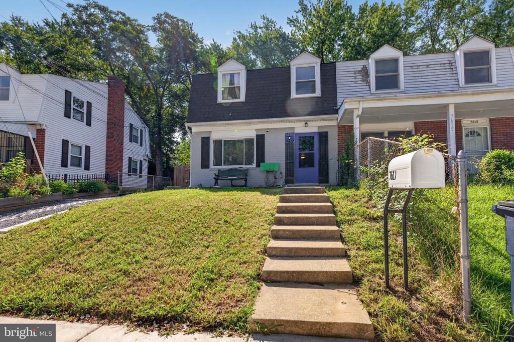 7617 Barlowe Road Hyattsville MD