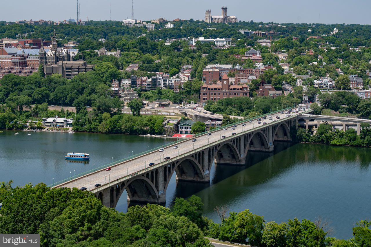 1121 Arlington Blvd #506