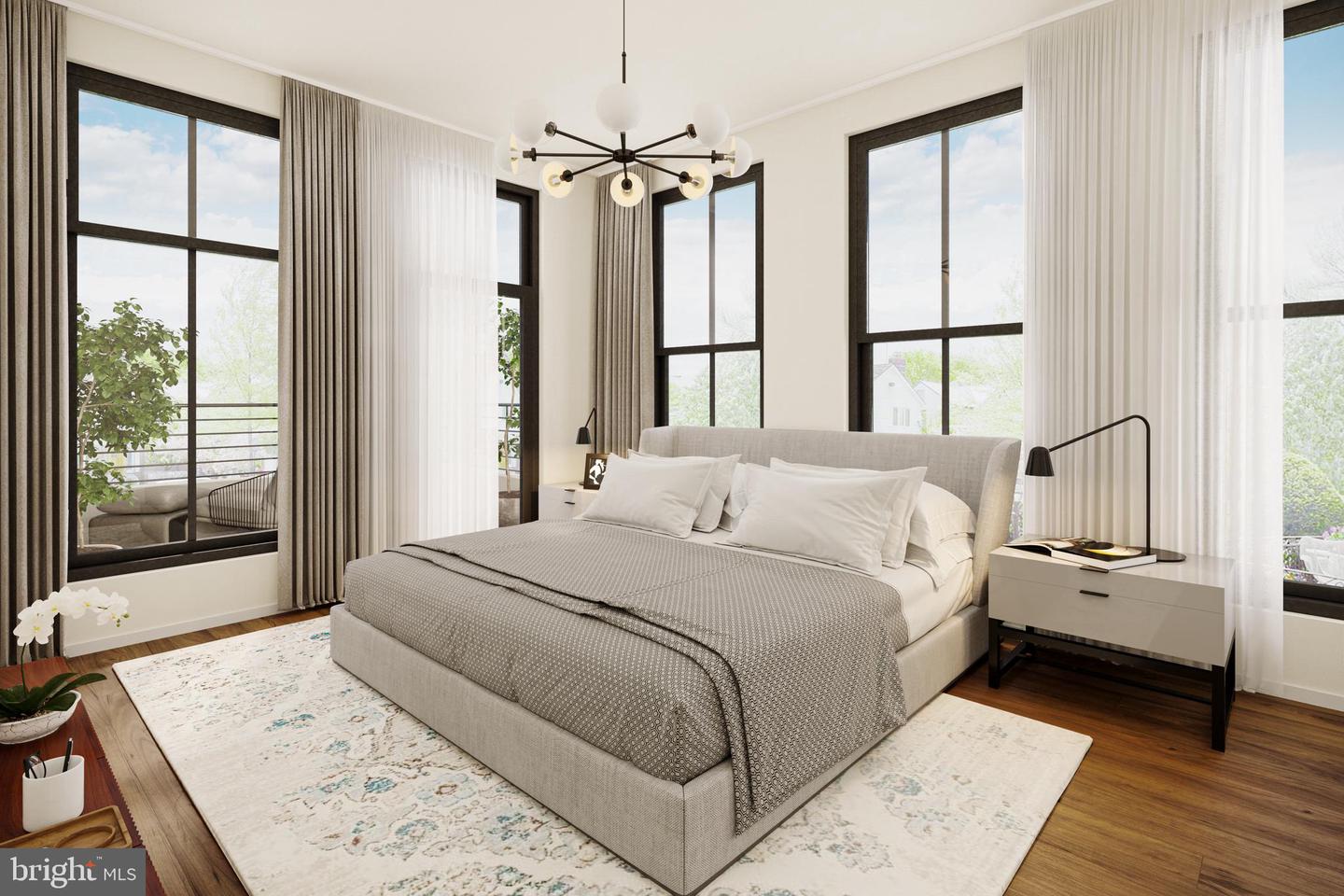 1312 King Street #302