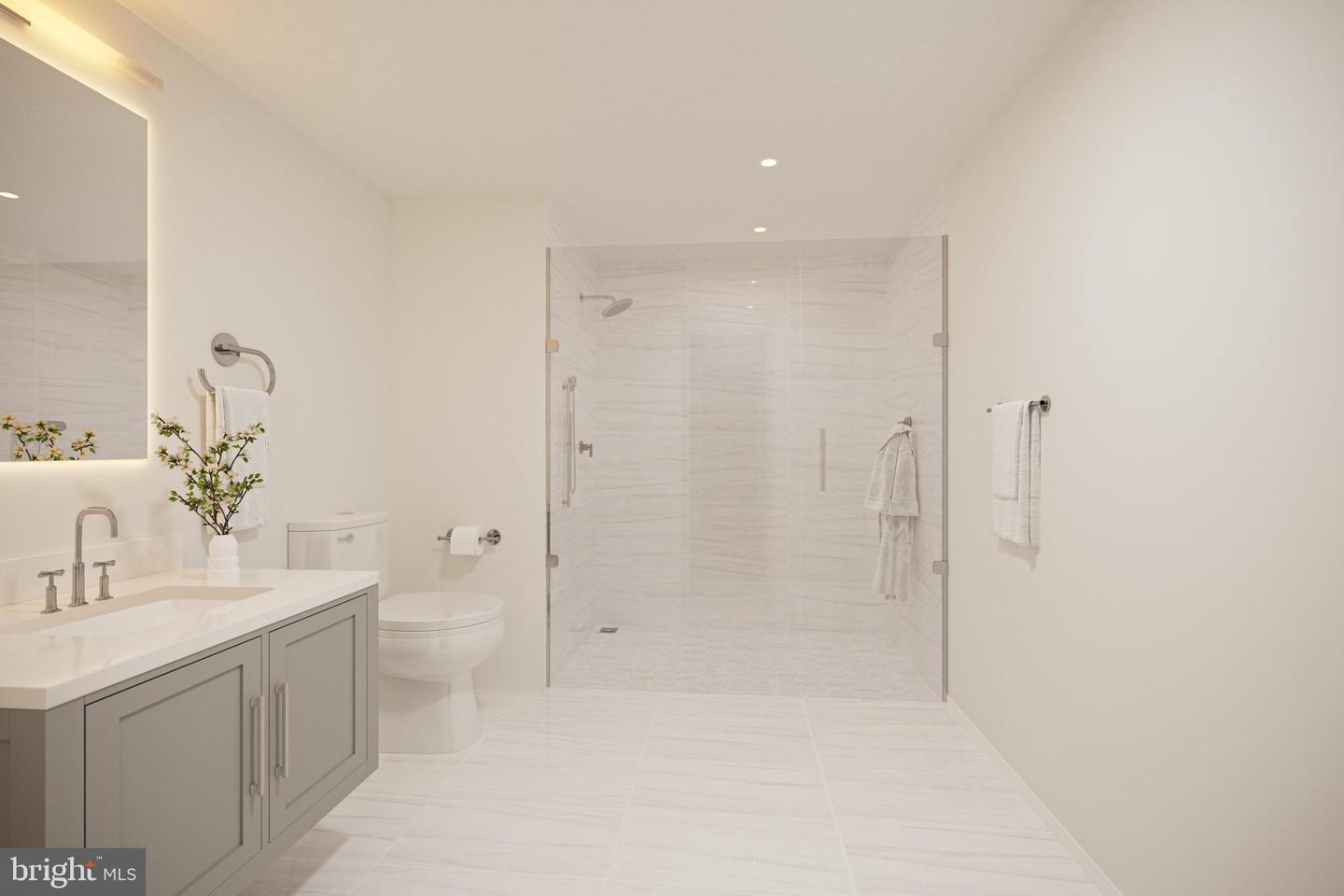 1312 King Street #302