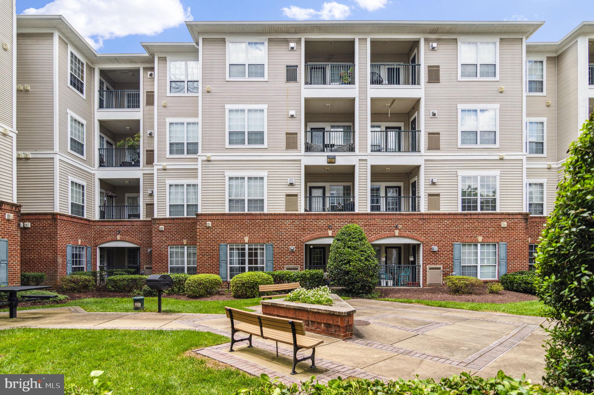 4860 Eisenhower Ave #197