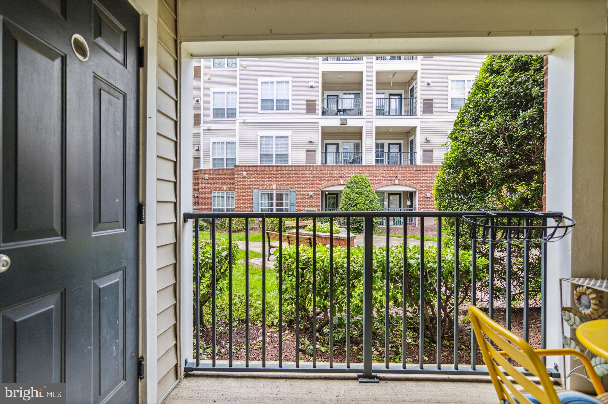 4860 Eisenhower Ave #197